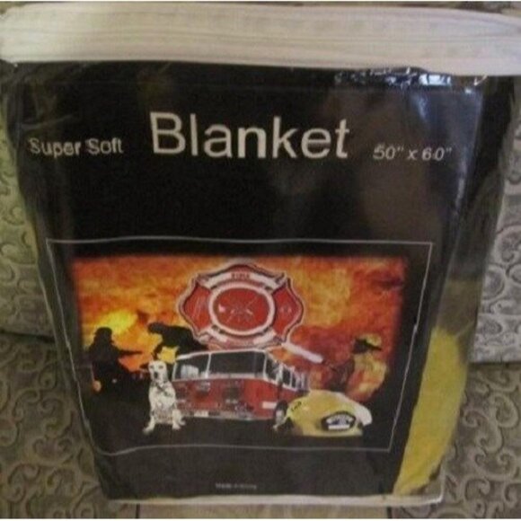 New Fireman SOFT Fleece Blanket Gift Firefighter Fire Engine Dalmatian Truck NIP - Picture 2 of 2